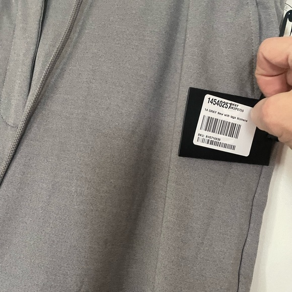 NWT - DKNY WOMENS DRESS PANTS 🌸 - Picture 6 of 8